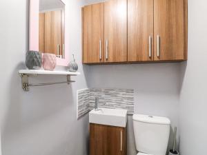 Koupelna v ubytování Corner Cottage + 20 fotografií