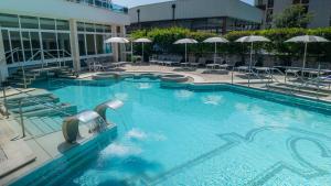 Bazén v ubytování Hotel Terme Formentin nebo v jeho okolí
