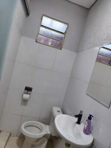 Vannituba majutusasutuses Estúdio mobiliado 5