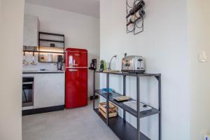 Gallery image of GuestHost - Elegant Beachfront Wi-Fi & Parking in Golfo Aranci