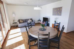 TV a/nebo společenská místnost v ubytování Terrassenwohnung 6