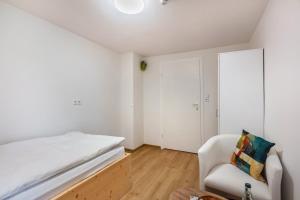 Postel nebo postele na pokoji v ubytování Gasthaus Hirschen Holl
