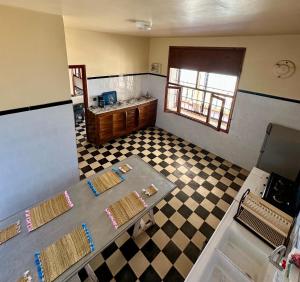 Kuchyň nebo kuchyňský kout v ubytování Villa Jouhara, Accès Privé Mer
