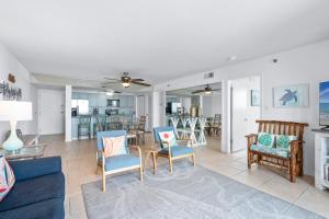 Istumisnurk majutusasutuses Tristan Towers Unit 4D