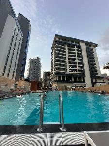 Bazén v ubytování Green Side Apart Hotel gonio adjara georgia nebo v jeho okolí
