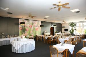 Restaurace v ubytování Hotel Pflug