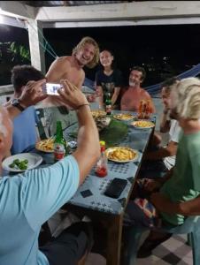 Hosté ubytování Lilys Nias Surf Camp