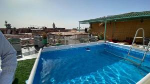 Piscina di Riad Makech o nelle vicinanze