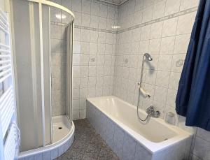 Foto dalla galleria di Ferienhaus AUSZEIT im Grünen a Deutsch Goritz