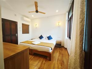 Lake view Resort cherai客房内的一张或多张床位