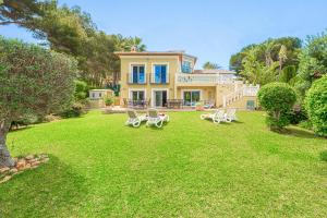 Κήπος έξω από το Villa Montgo View