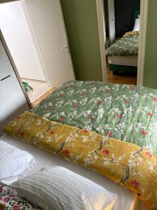 Una cama o camas en una habitación de Apartman Diana