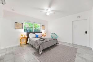 Postel nebo postele na pokoji v ubytování Charming Miami Studio in Prime Location + 5 fotografií