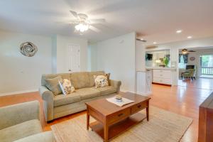 Foto sihtkohas Crossville asuva majutusasutuse Horse-Friendly Crossville Home! Golf, Hike and More! galeriist