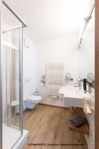 Koupelna v ubytování Hotel Gasthof zur Post