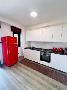Η κουζίνα ή μικρή κουζίνα στο Villa Finch Mondello