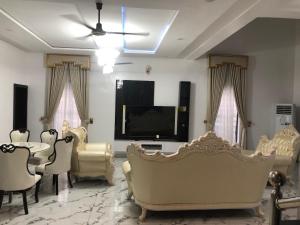 TV a/nebo společenská místnost v ubytování Circle staycation