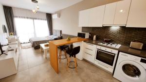 Afbeelding uit fotogalerij van Caesar Resort Italus Home Beach in Trikomo +50 foto's