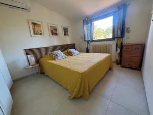 Ένα ή περισσότερα κρεβάτια σε δωμάτιο στο Villa Cazat Rozat