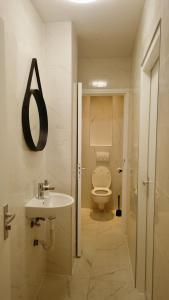 Ένα μπάνιο στο Y Hostel +30 φωτογραφίες