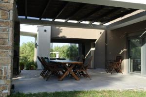 Patio nebo venkovní prostory v ubytování Villa Aggelos