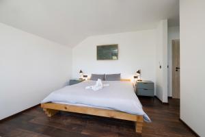 Katil atau katil-katil dalam bilik di Tree Elements treehouse retreat