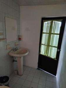 Koupelna v ubytování Hotel Preludio + 6 fotografií