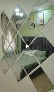 エヌグにあるLuxury 4 Bedroom Duplex at WTC Estateのギャラリーの写真