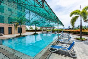 Bazén v ubytování Santorini Hotel nebo v jeho okolí