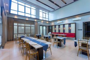 Santorini Hotel 레스토랑 또는 맛집