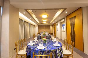 Cainta에 위치한 Santorini Hotel에서 갤러리에 업로드한 사진