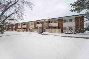 冬天的2BR Gem in the heart of Boulder - Pets Allowed, Gym & Pool