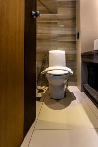 Santorini Hotel 욕실