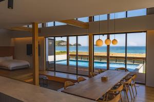 Bazén v ubytování SETO CLAS TSUDA THE BEACH RESORT A nebo v jeho okolí