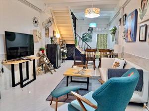 Μια τηλεόραση ή/και κέντρο ψυχαγωγίας στο Gallery house 177-3min walk BTS near icon siam