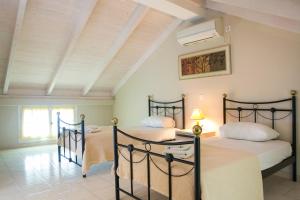 Gallery image of Irena Studios & Apartments in Sarlata +40 photos