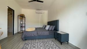Postel nebo postele na pokoji v ubytování Grande Maldives Inn + 34 fotografií