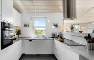 Gallery image of Stunning Home In Hjørring in Hjørring +10 photos