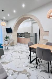 Kuchyň nebo kuchyňský kout v ubytování Eria's Junior Suite