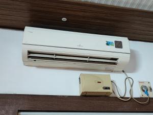 Imagen de la galería de Luxury AC Apartment Studio in Center of Jabalpur, en Jabalpur 10 fotos más