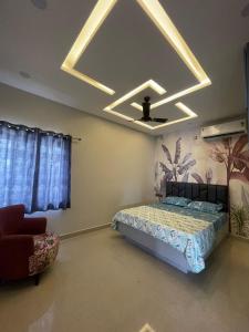 Postel nebo postele na pokoji v ubytování Fiorella Villa-Villa with Pool and Outdoor Bar + 14 fotografií