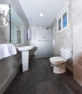 Koupelna v ubytování Hostal El Cruce