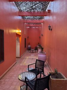 Hotel Kasbah Fenguig的休息区