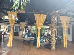 Restaurace v ubytování Gecko Hotel Diani