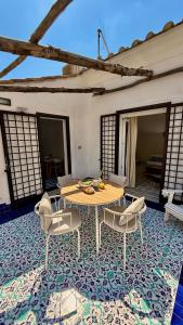 A balcony or terrace at Casa Flora