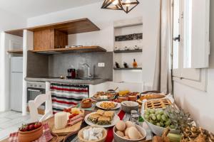 Jedlo v apartmánovom hoteli alebo blízkom okolí