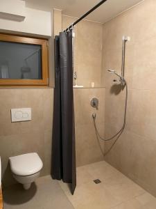 Ένα μπάνιο στο Urlaub im Allgäu - Apartment Untrasried