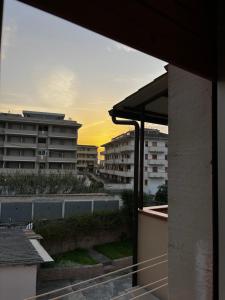 Το κτήριο όπου στεγάζεται  το διαμέρισμα