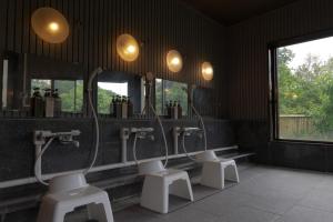 瑞光園-大川 Zuiko Retreat的健身中心和/或健身设施