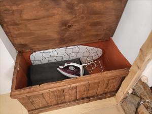 a wooden box with a shoe in it at Ocean Pirate in Costa de Antigua